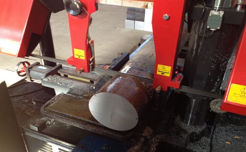 团风卧式带锯床加工时出现明显振荡如何排查？